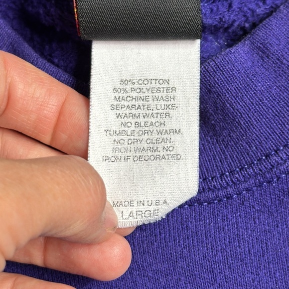 Vintage Mickey Purple Crewneck Sweatshirt Large - Picture 8 of 8